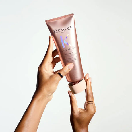 Kérastase Gloss Absolu Insta Glaze – Fényfokozó és Szöszösödés Elleni Balzsam Hosszú Hajra 250ml - Haj