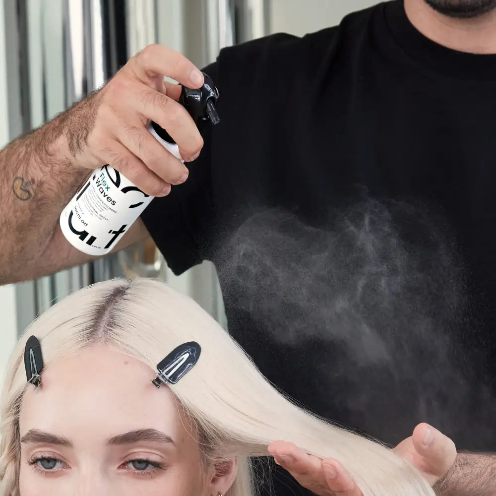 L’Oréal Professionnel Tecni.Art Flex Waves Professzionális Styling Spray – Hullámos textúra és természetes volumen